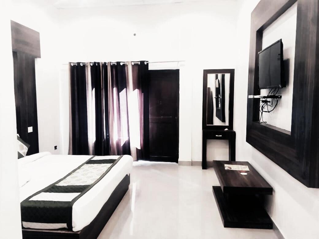 Hotel Green Park Нейнитал Екстериор снимка