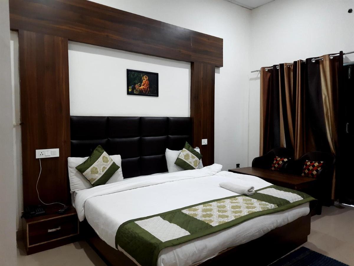 Hotel Green Park Нейнитал Екстериор снимка