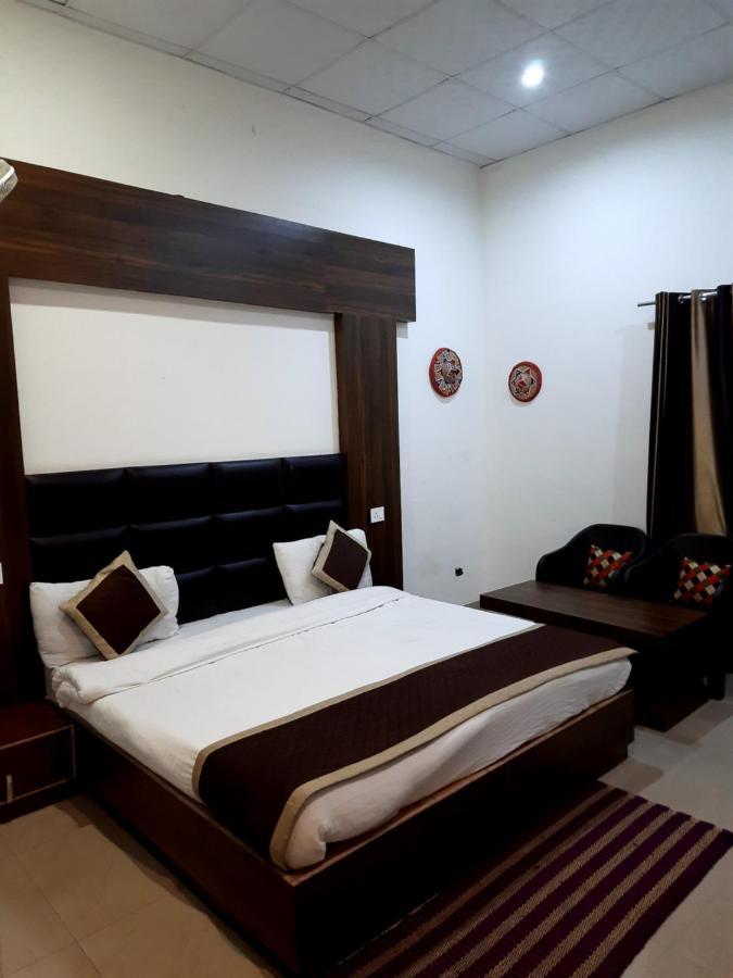 Hotel Green Park Нейнитал Екстериор снимка